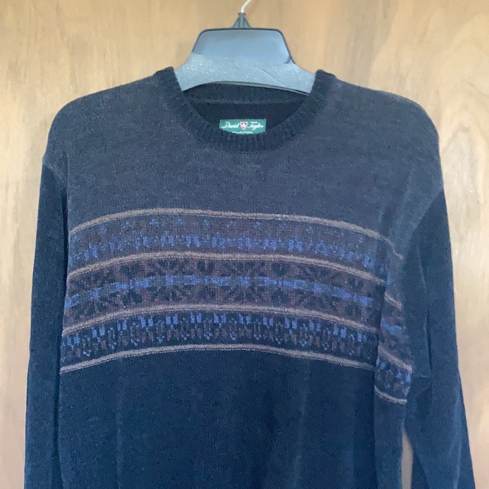 Vintage 90s men’s chenille feel black sweater with stripe of Pattern across - Picture 12 of 17